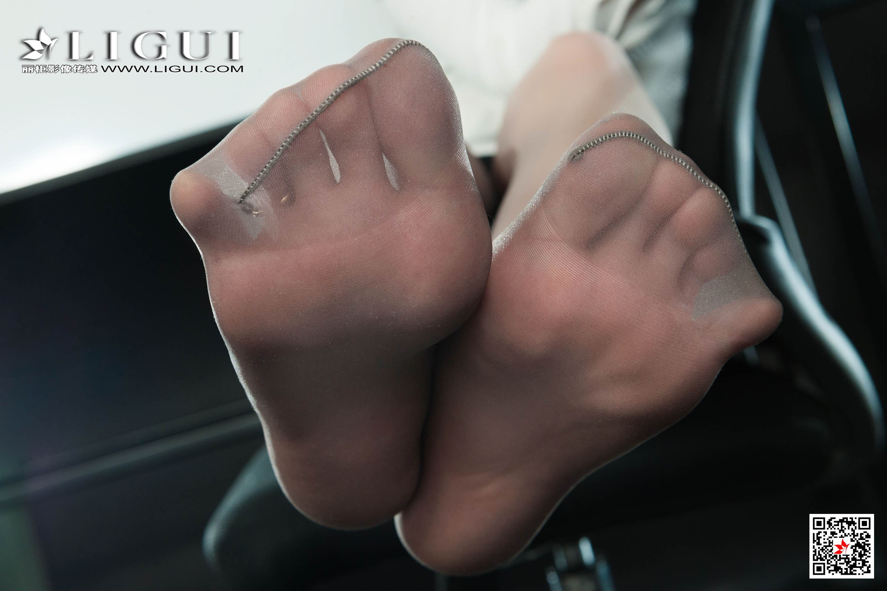 Ligui丽柜  2020.11.16《寂寞的职员》芒果